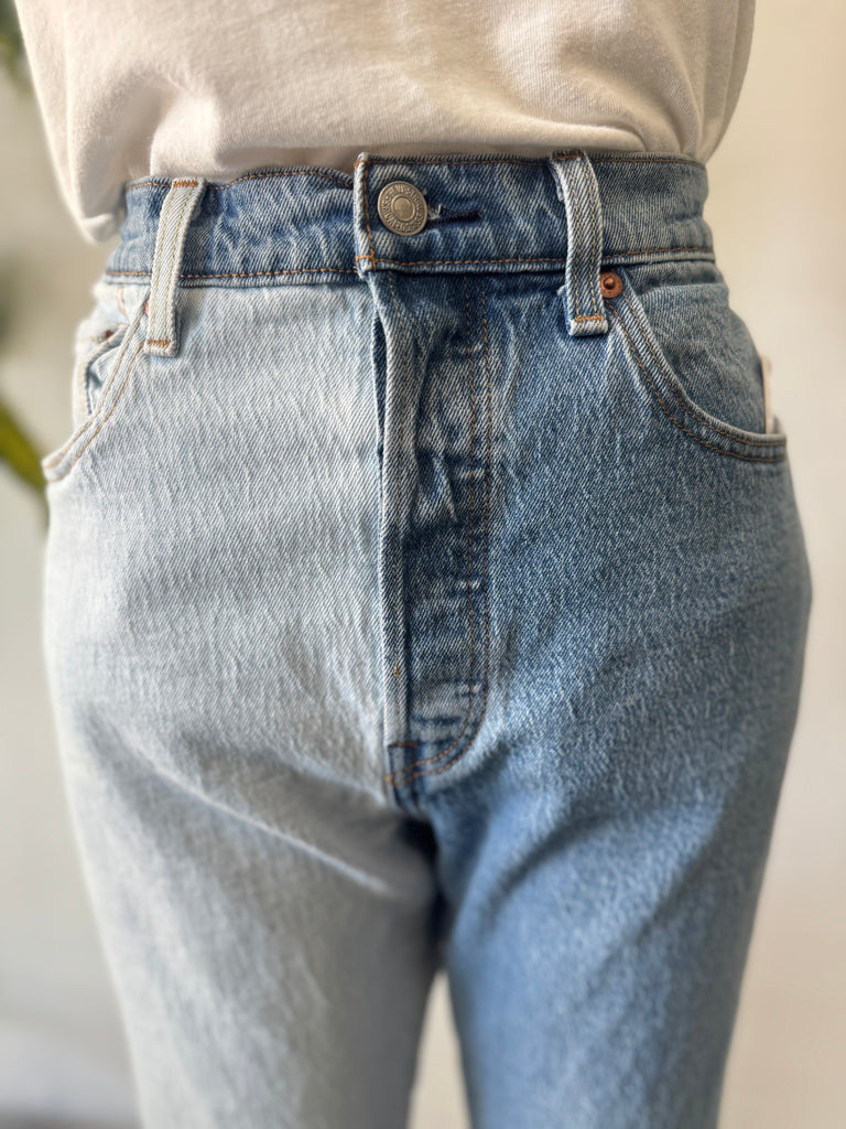 Half split Levi jeans waist “30”