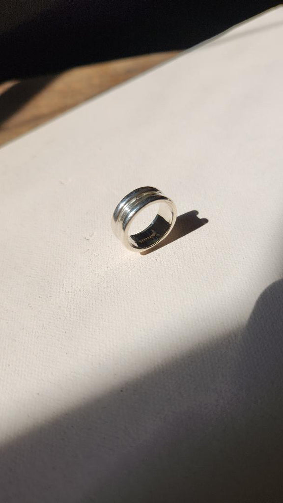 Vintage Sterling modernist column band ring