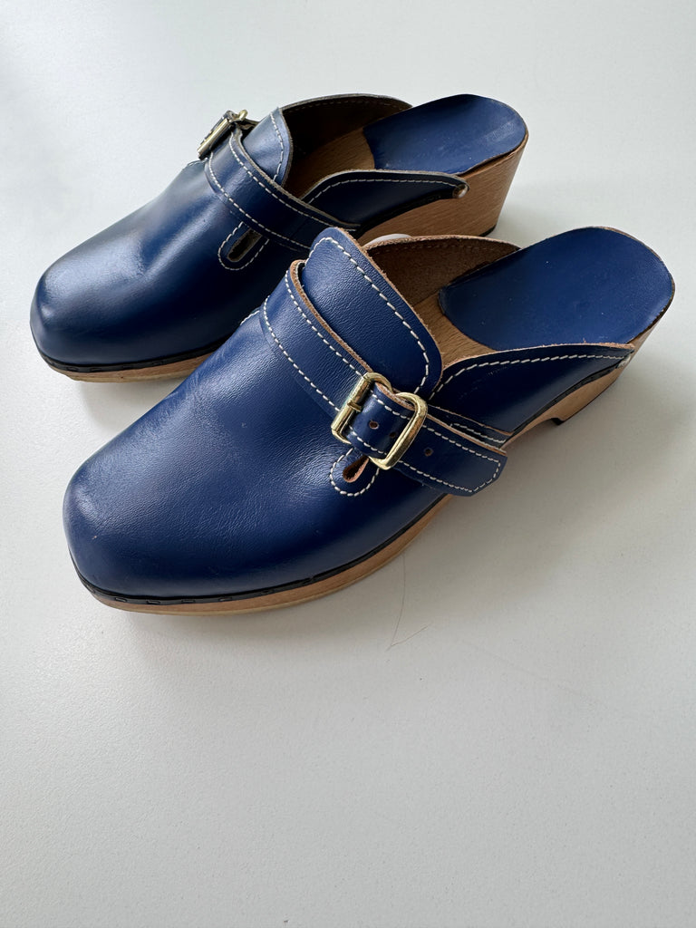Vintage blue leather clog size 8