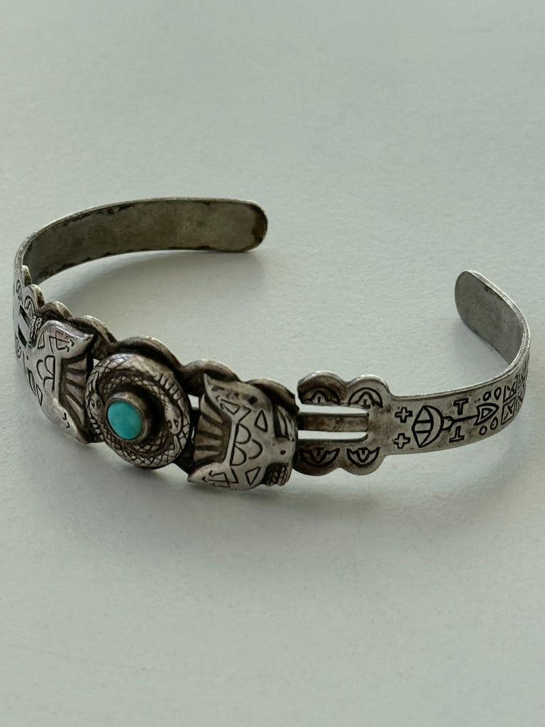 Sterling silver bracelet with amazing detail