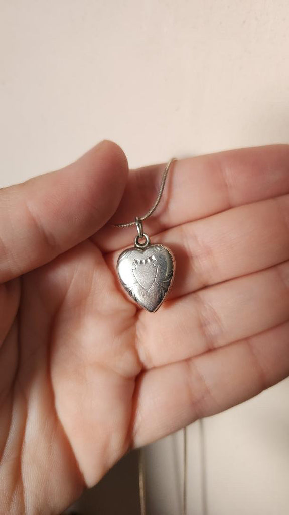 Vintage Sterling heart necklace