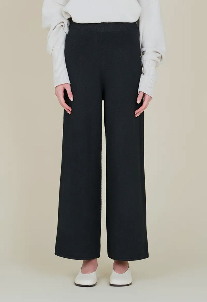 Curated Collection | knit pants | black | stretch waist