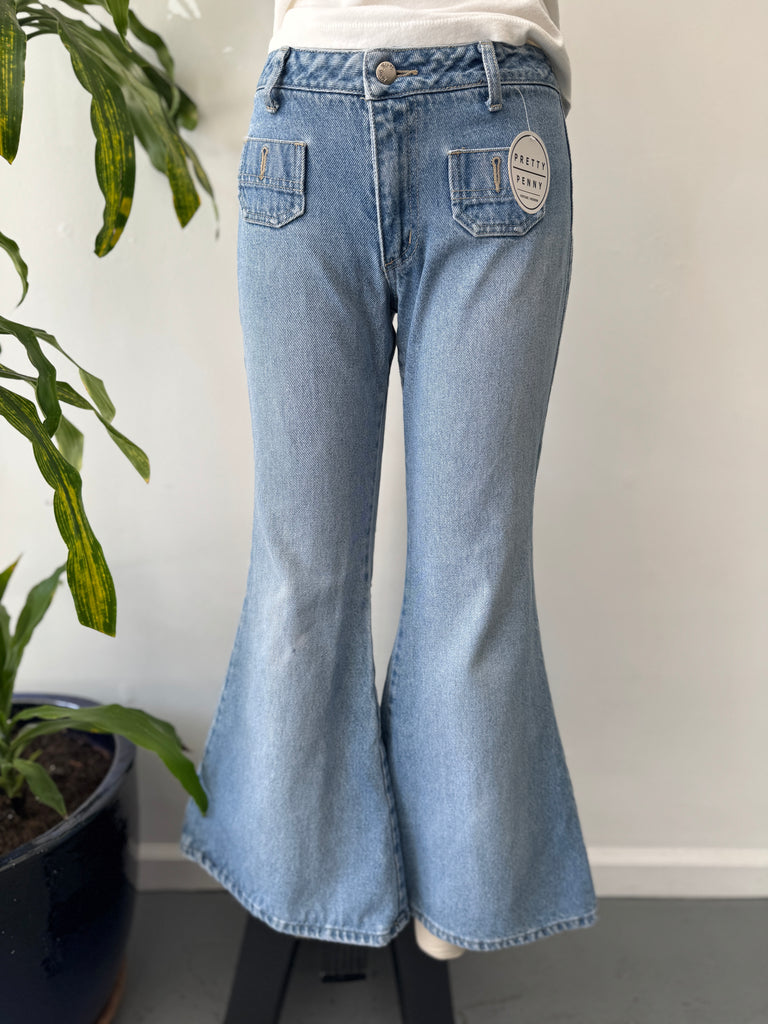Vintage Paris Blues experience bell bottom jeans