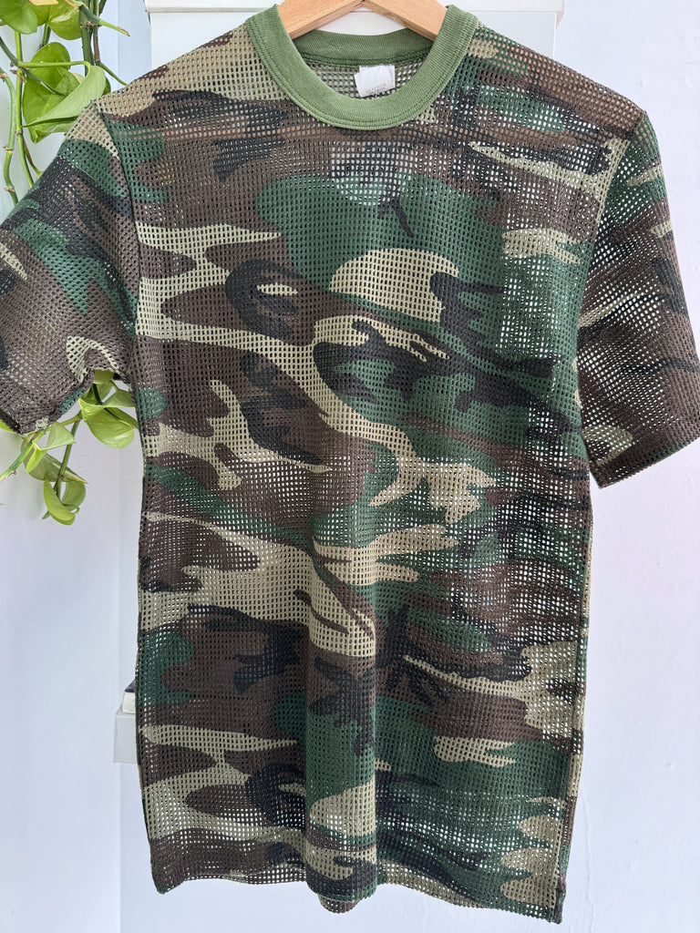 Mesh camo vintage shirt