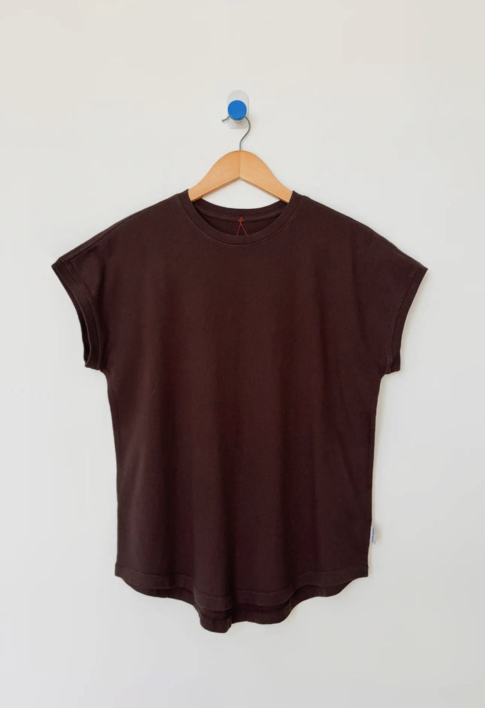 Le Bon Shoppe | ease tee | dark cacao