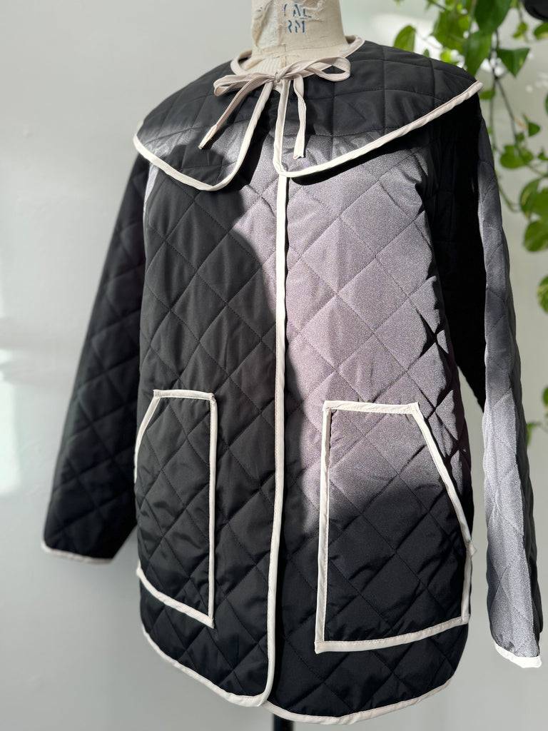 Quilted jacket with removable collar