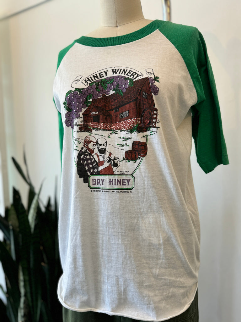 1982 dry hiney winery t shirt