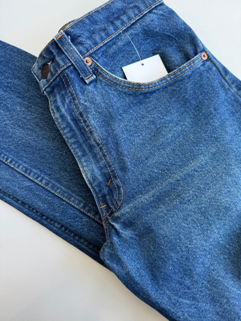 Vintage orange tab Levi waist “29”