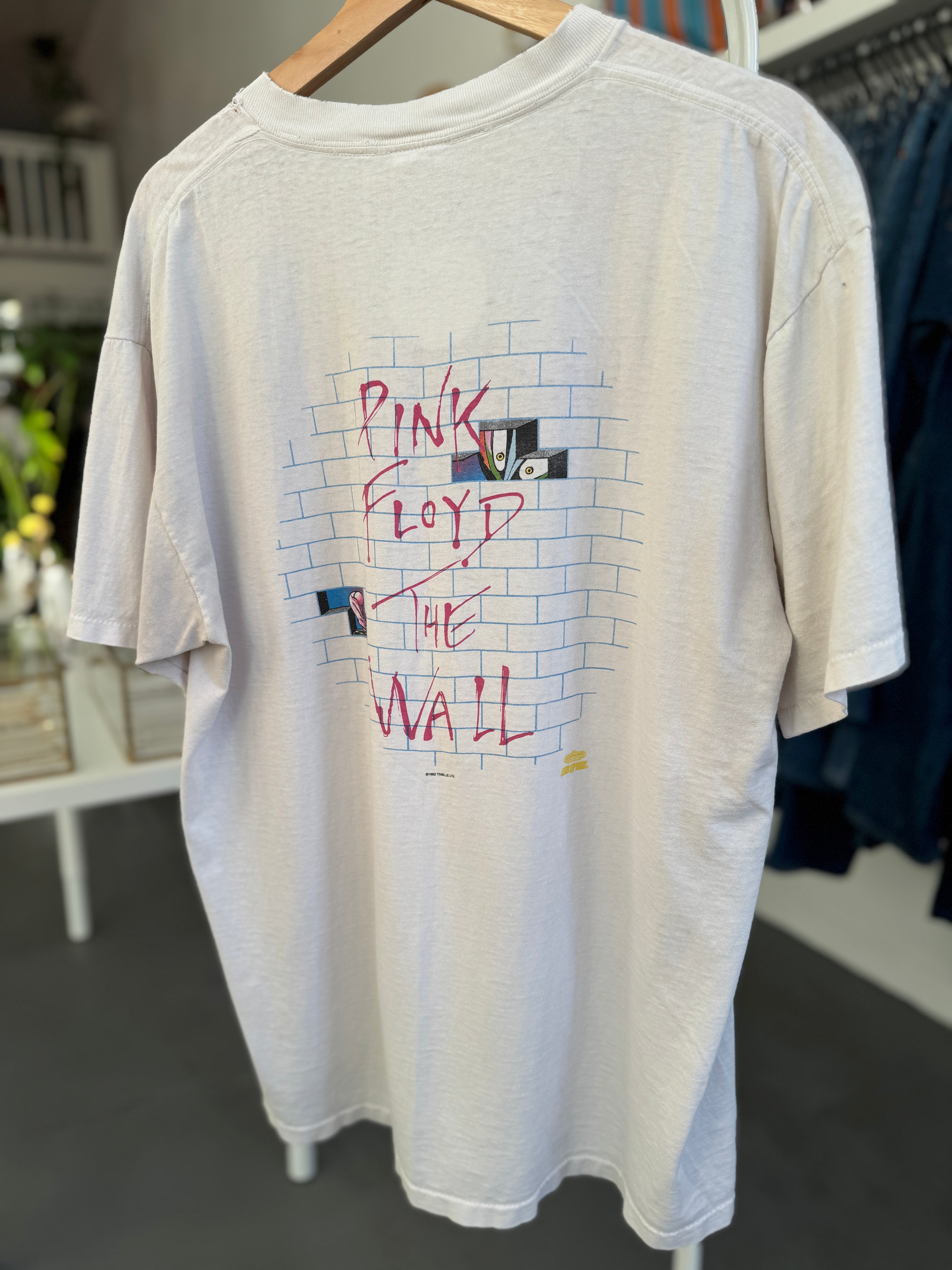 1982 Pink Floyd the wall t shirt | Pretty Penny Clothing