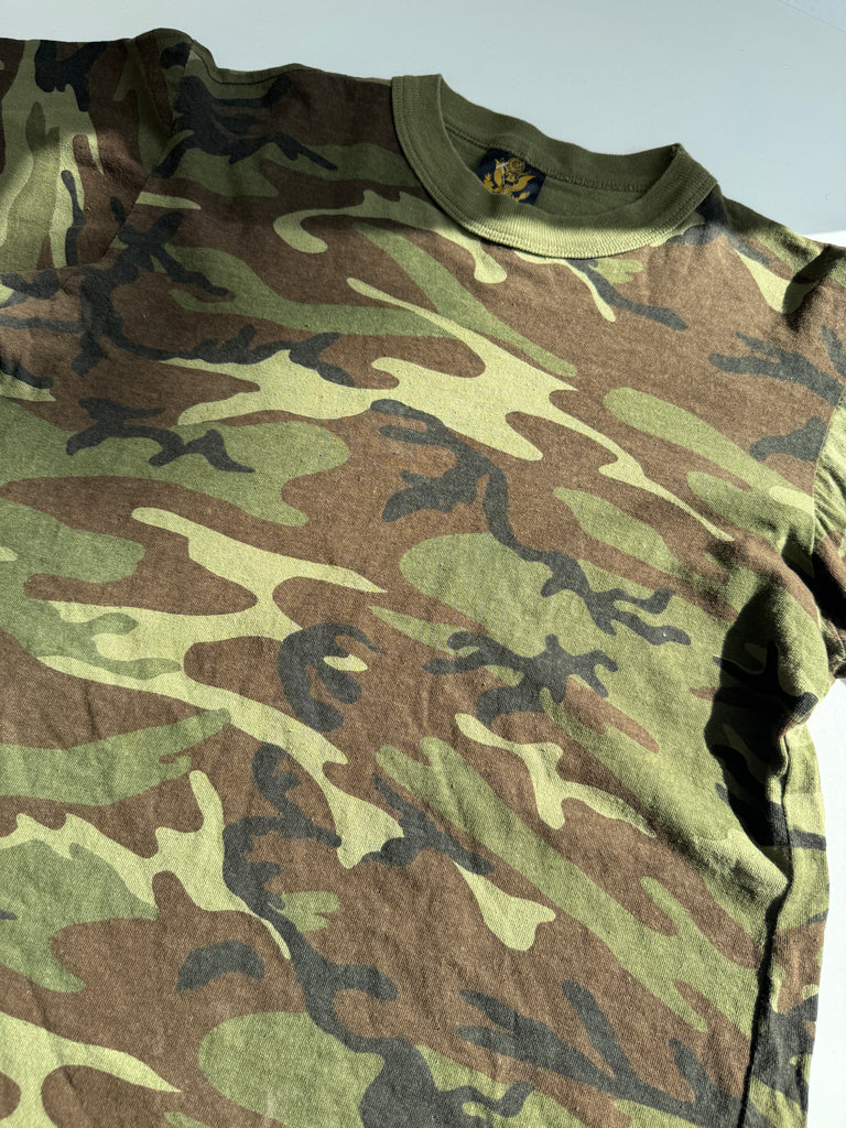 Vintage camo t shirt size small