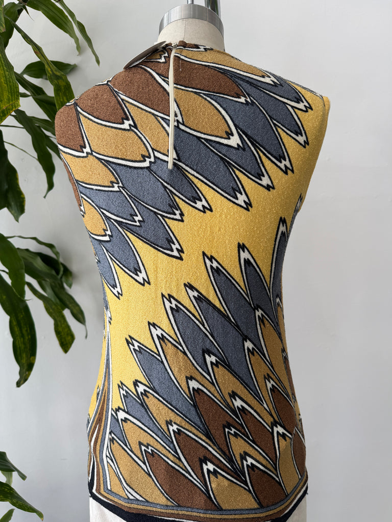 Vintage sleeveless top