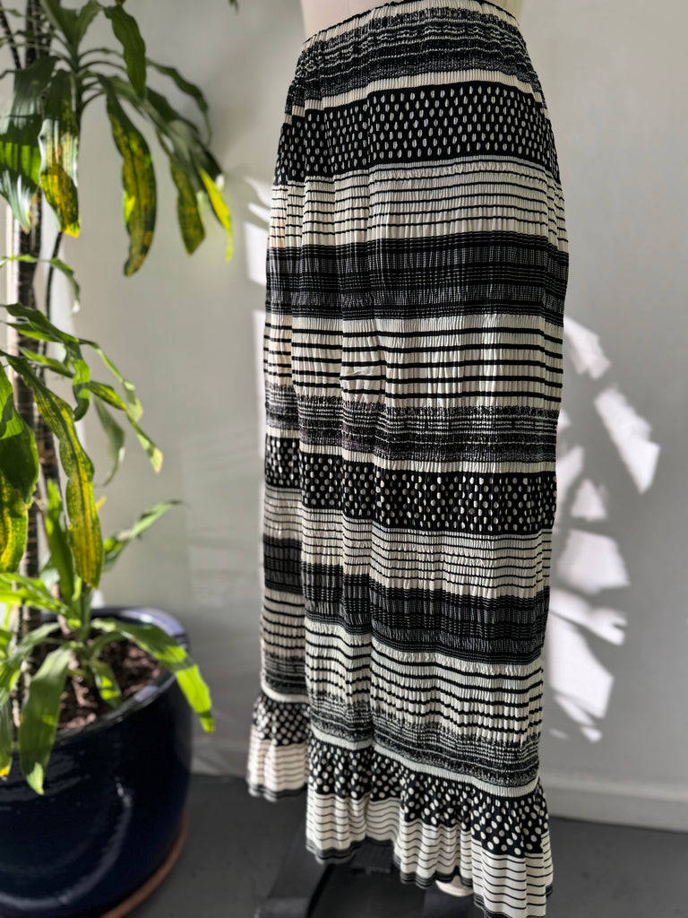 Pleated Skirt waist “30-52”