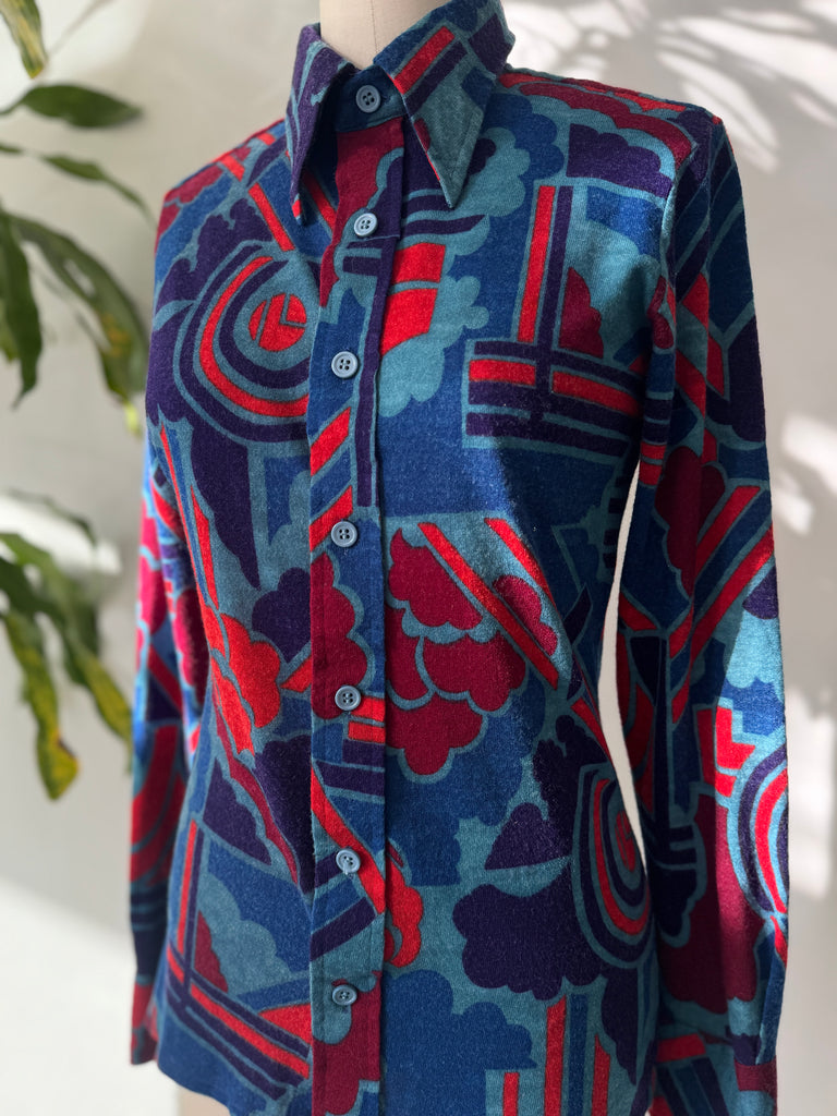 1970’s button up top with pointed collar