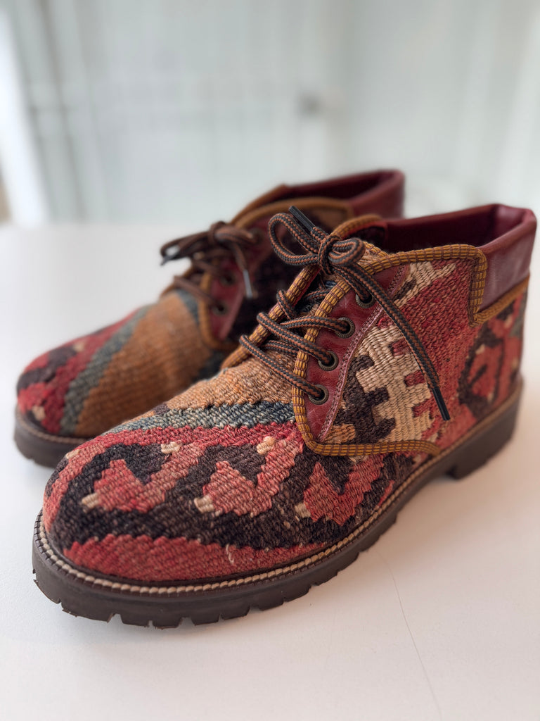 Vintage kilim boots size 9.5