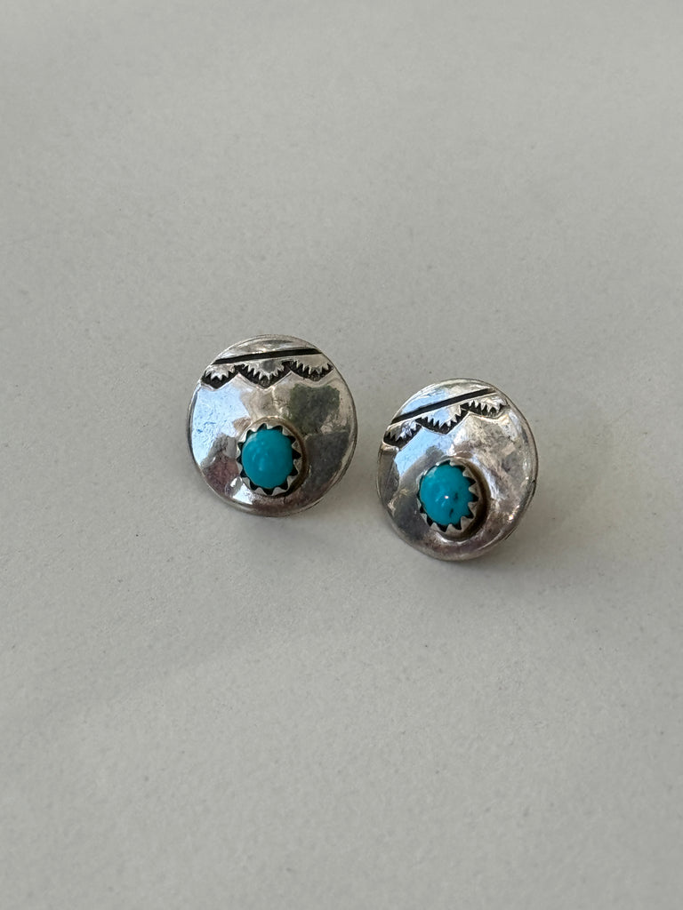 Button Sterling silver stud and turquoise stone