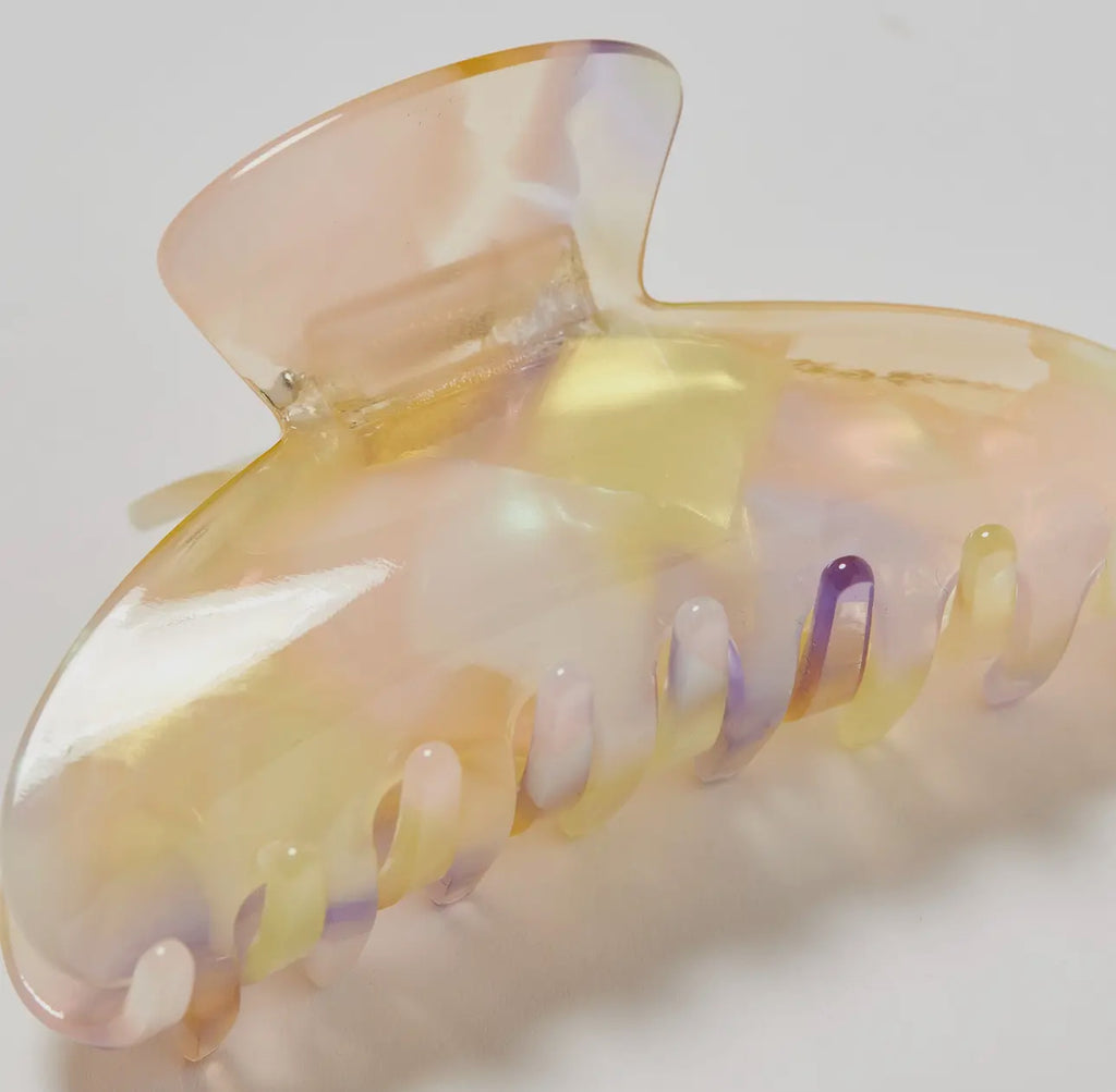 Chunks baby dolly claw in moonlight