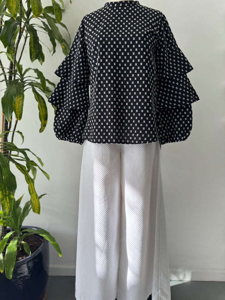 Bobbie Brooks high waist textured bell bottom pants