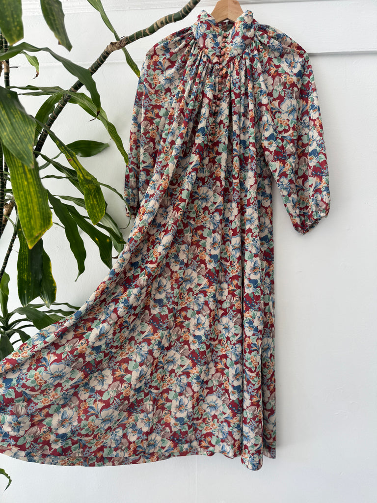 Stunning vintage dress
