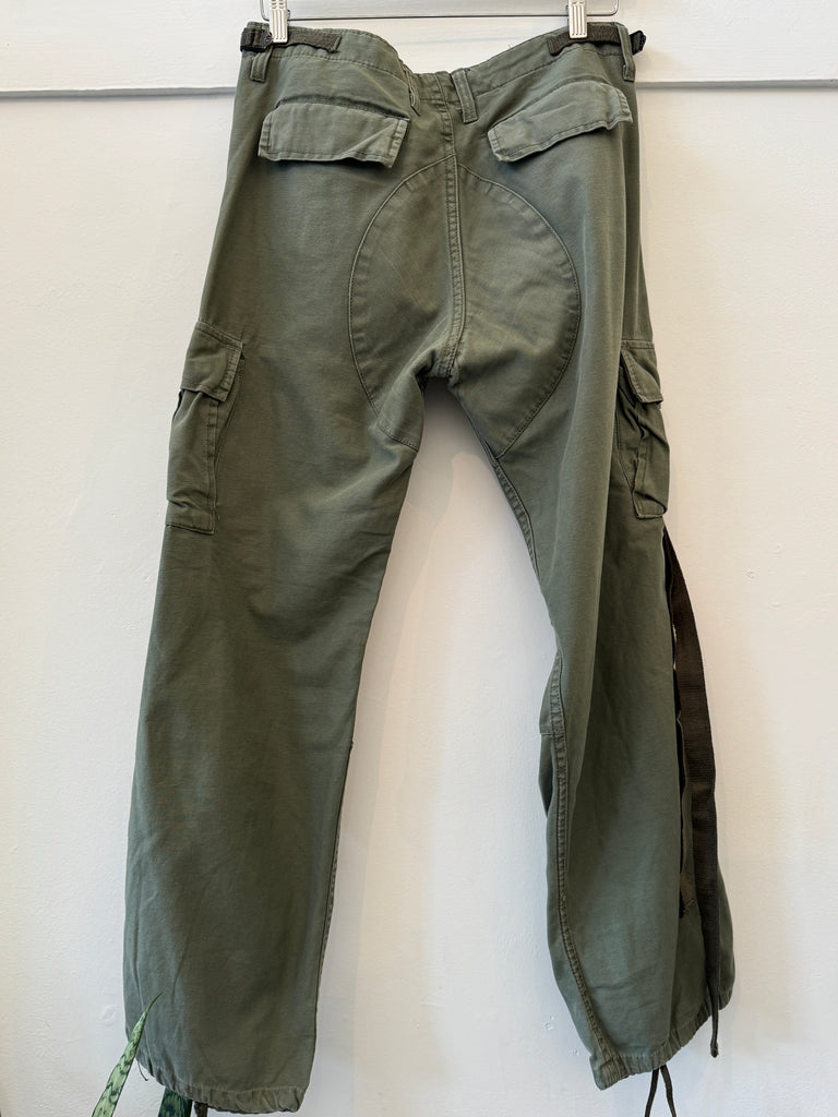 The coolest vintage army pants waist “30”