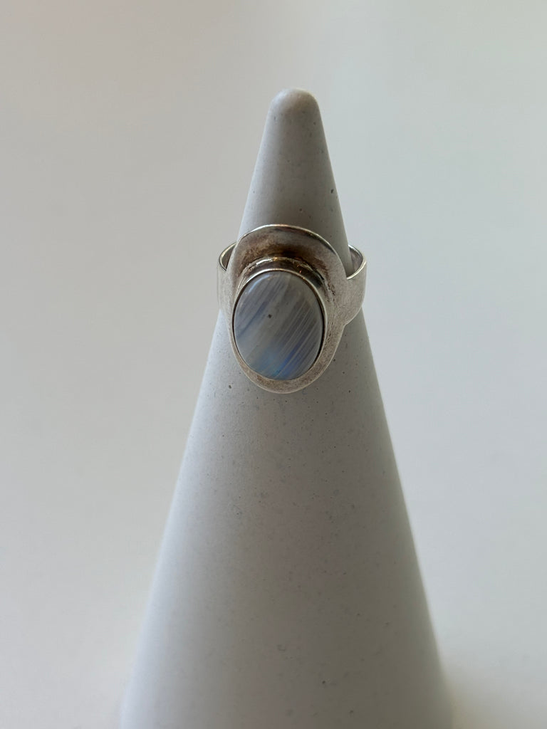 Moon stone ring