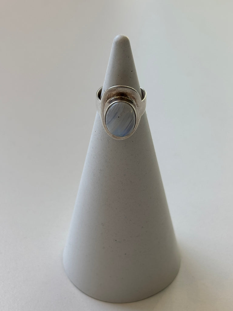 Moon stone ring